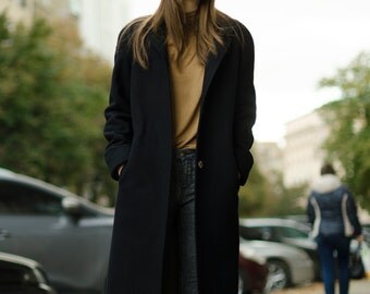 Black autumn coat / woman wool coat