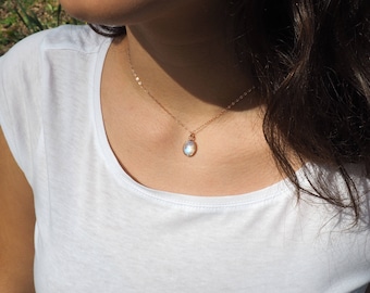 Rose Gold Moonstone Necklace, Oval Moonstone Necklace in Rose Gold, Rainbow Moonstone Necklace in Rose Gold