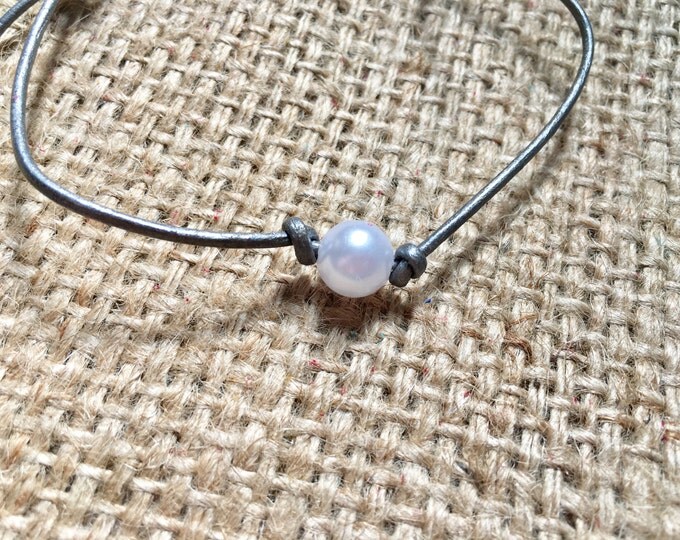 Pearl Cord Bracelet, Pearl Bracelet, Adjustable Bracelet, Freshwater Pearl, Pearl Silver Jewelry, Pearl Bead Bracelet, Leather Bracelet