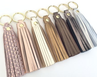 Leather keyring.Tassel Purse Charm.Tassel key chain.Key tassel.Leather key ring.Personalised.Metallic rose gold tassel.Tassel charm for keys
