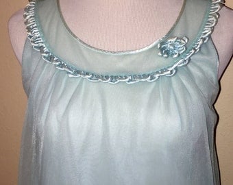 Vintage pale blue button up Chiffon and Nylon nightgown and Robe set Sz M