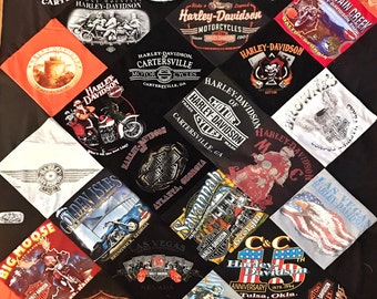 T-shirt Quilt - 1st year Quilt - Memory Quilt - College Quilt - Senior Quilt - Graduation Quilt - Marathon Quilt - Keepsake Quilt - Shirts