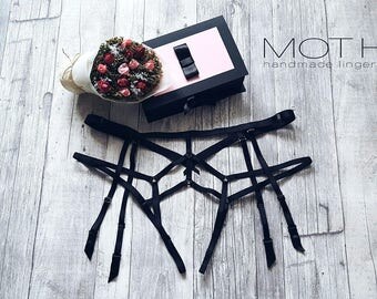Body harness, open panties, garter belt, strappy panties,bdsm, bodyharness, harness lingerie