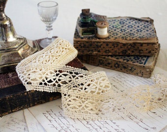 Vintage French Lace Trim - Large Crochet