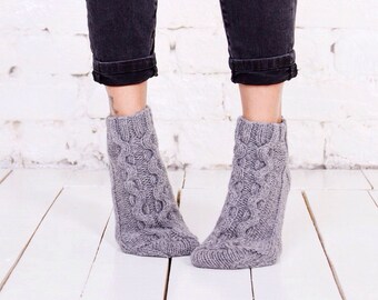 Women socks Grey knitted socks Short wool socks Cable knitted socks Hand knitted women socks Warm merino wool socks Home grey cable socks
