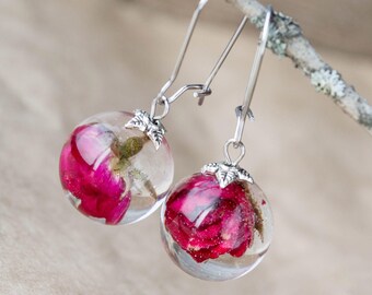 Rose earrings Real rose earrings Terrarium jewelry Real rosebuds Sphere earrings Resin flower jewelry Red rose Jewelry Floral earrings