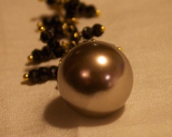 Chain long, braided with big Pearl