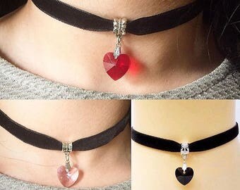 Velvet choker, heart stone choker, womens choker necklace, heart necklace, birthstone, womens choker, choker necklace, pendant choker