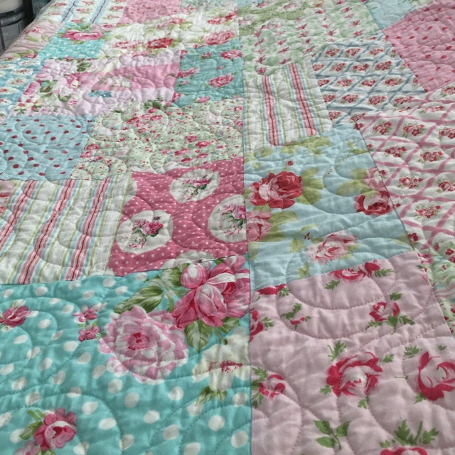 Handmade Quilts & Longarm Quilting Services by biggiwink on Etsy