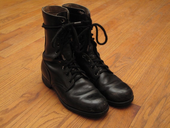 genesco combat boots