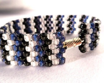 Blue, Black and White Peyote Stitch Bracelet with Silver Magnetic Clasp
