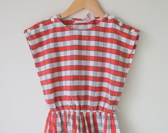 1960s Vintage SCOOTER Girls Jumper Dress...size 6 7 8 girls..kids. children. medium kids. vintage kids. retro. twiggy. retro. checkered