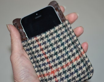 Pendleton iPhone Sleeve Pendleton Wool iPhone Sleeve Cover Case Pendleton iPhone Wallet plaid and leather slip sleeve electronics cases