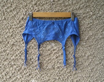 Vintage TRIUMPH lace garter belt, size S