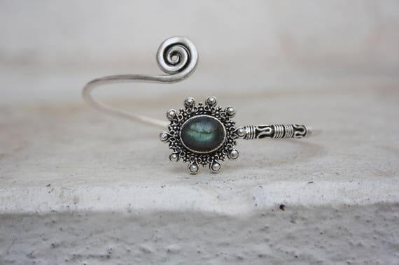 LABRADORITE MIDI CUFF -Silver Bracelet- Healing Crystal Jewellery- Chakra- Statement bracelet- Boho- Vintage jewellery- Tibetan