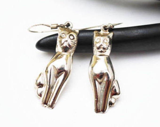 Sterling Silver Cat earrings - dangle drop pierced earrings - Feline - pet - kitty