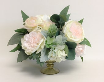 Items similar to Barn Wood Vase Planter Centerpiece Flower Arrangement ...