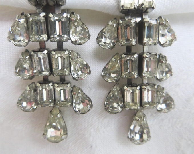 Rhinestone Chandelier Earrings, Clip On, Clear Stones, Bride Wedding Formal Glitzy Girl