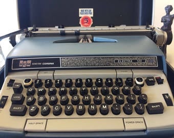 Vintage Electric Typewriter ELECTRA 120 Smith Corona Typewriter Blue White & Hard Case Mid-Century Portable Electric Typewriter Retro Office