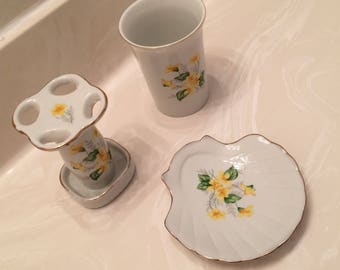 vintage bathroom vanity set yellow bathroom decor vintage toothbrush holder vintage soap dish - Bathroom Accessories Vintage vintage bathroom vanity set yellow bathroom decor vintage toothbrush holder vintage soap dish - Bathroom Accessories Vintage