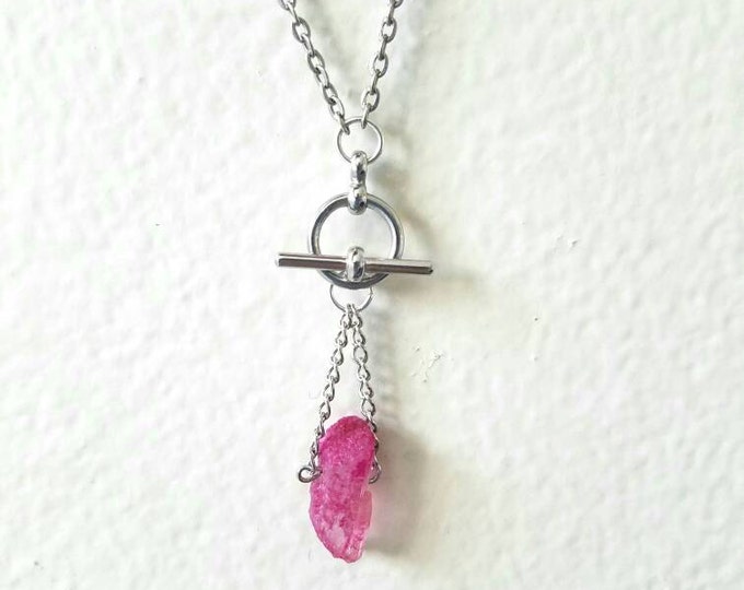 Pink Small Quartz Crystal Dangle Chain Toggle Pendant