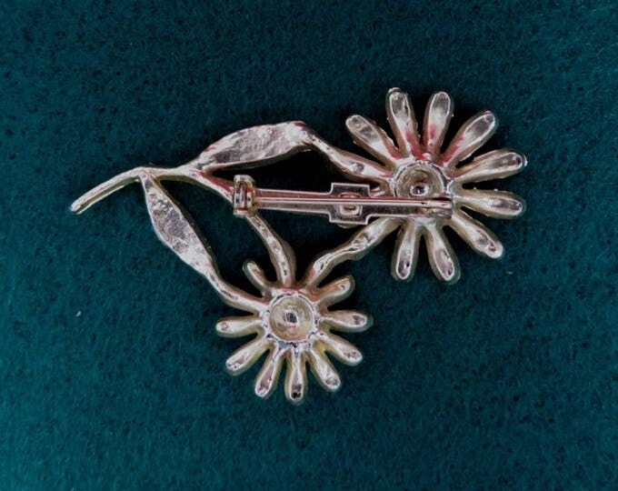 Vintage Enamel Brooch Daisy Flowers Brooch Double Daisy Floral Pin Estate Costume Jewelry