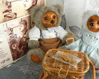 Vintage 1992 Robert Raikes Bears Alec and Allison Complete Picnic Pair