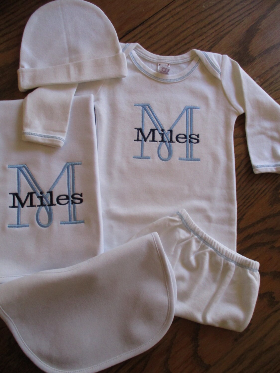 personalized gowns newborn