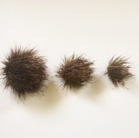 pom pom 2 fur inch Small faux inch fur 2  pom pom Timberwolf pom pom fur
