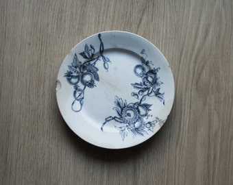35% off sale-antiques-antique plate ' 800 decorum Monreale-Richard-white porcelain with blue decor-fruits and leaves