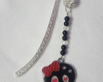 Little black skull charm bookmark