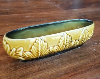 Richly detailed SylvaC Sycamore Leaf vase in ochre and brown, item 4213, made in 1950's England. Collectible Mid Century British Pottery