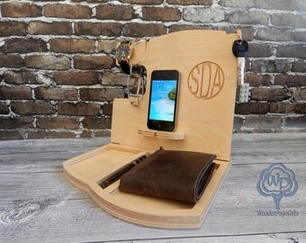 iPhone Docking Station,Personalized Gift for Him, Custom Gift for Dad from Daughter, Fathers Day Gift, Wood docking station mens gift