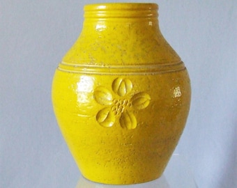 Bitossi MCM Italian Ceramic Vase for Rosenthal Netter Yellow Flower Pottery