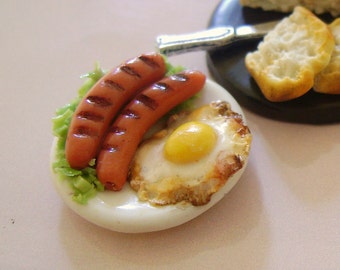 Dollshouse Food ,egg and wurstel platter