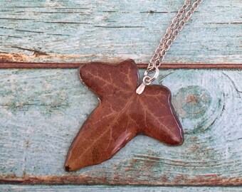 Pressed leaf pendant - Real leaf resin jewelry - Botanical nature jewelry - womens gift - friend gift - Leaf resin jewelry - Boho Fashion