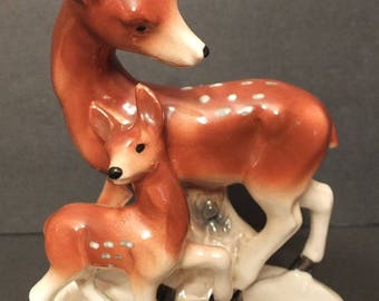 Vintage Deer With Fawn Figurine