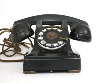 Vintage Western Electric Art Deco F1 Black Rotary Telephone / Lucy Phone