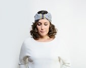Cailean - Turbante de pelo en color gris con detalle de lazo, regalo de navidad hecho a mano