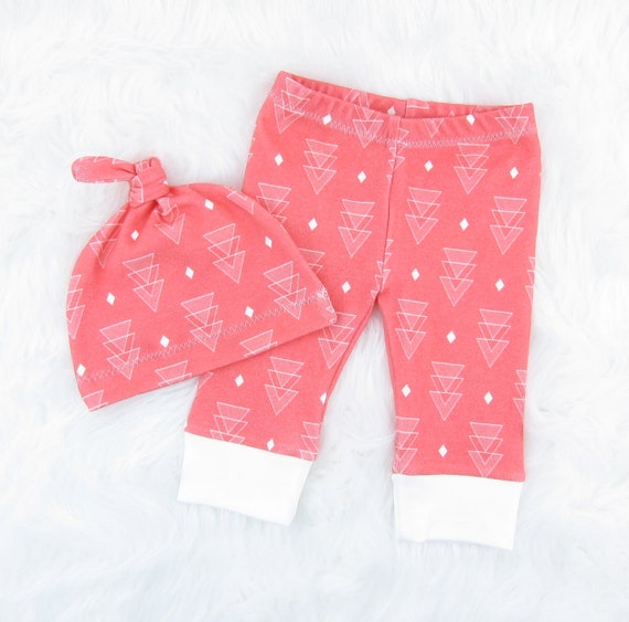 Items similar to Coral Baby Girl Clothes Set // Organic Baby Leggings