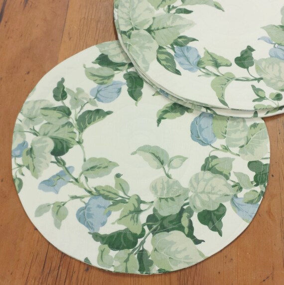 Round Quilted Placemats Ivy Leaves Vine ivory sage hunter