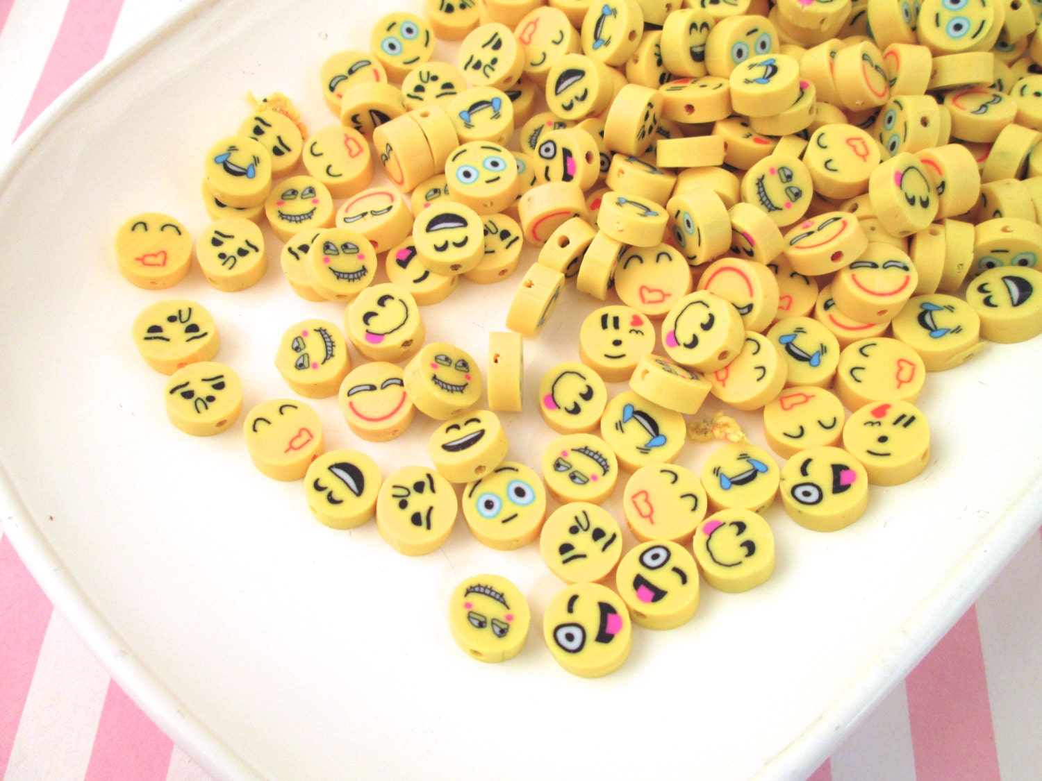 25 Mixed Emoji Clay Beads 920