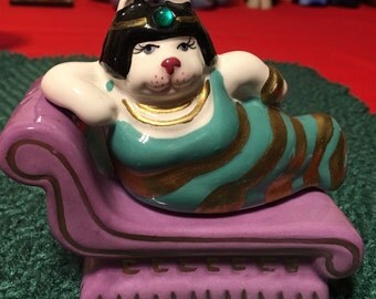 CleoCatra salt and pepper Shakers