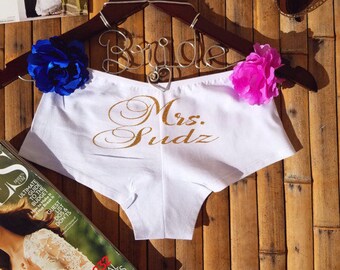 Personalzied Mrs Boyshorts, Personalized Lingerie, Honeymoon Lingerie, Wedding Lingerie, Bridal Underwear, Bachelorette Party Gift