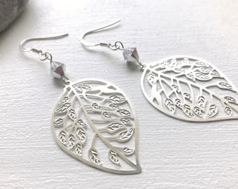 Earrings in 925 Silver with leaf and Swarovski Crystal pendant