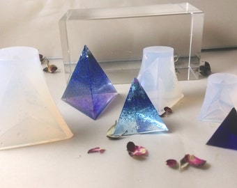 3 Sizes Small Triangular Pyramid Clear Silicon Mold Resin 20mm 30mm 40mm
