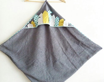 bath Cape. bath towel. Indian baby or child eponge.look