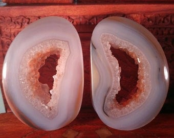 70mm Agate Geode Stone Plugs with box. 14mm wearable surface.