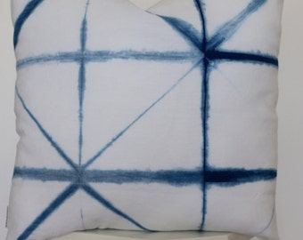 shibori pillow // Indigo cushion // tie dye throw pillow