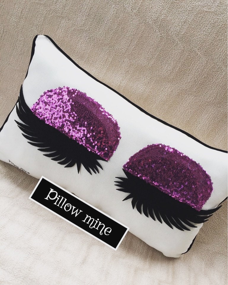 eyelash pillow